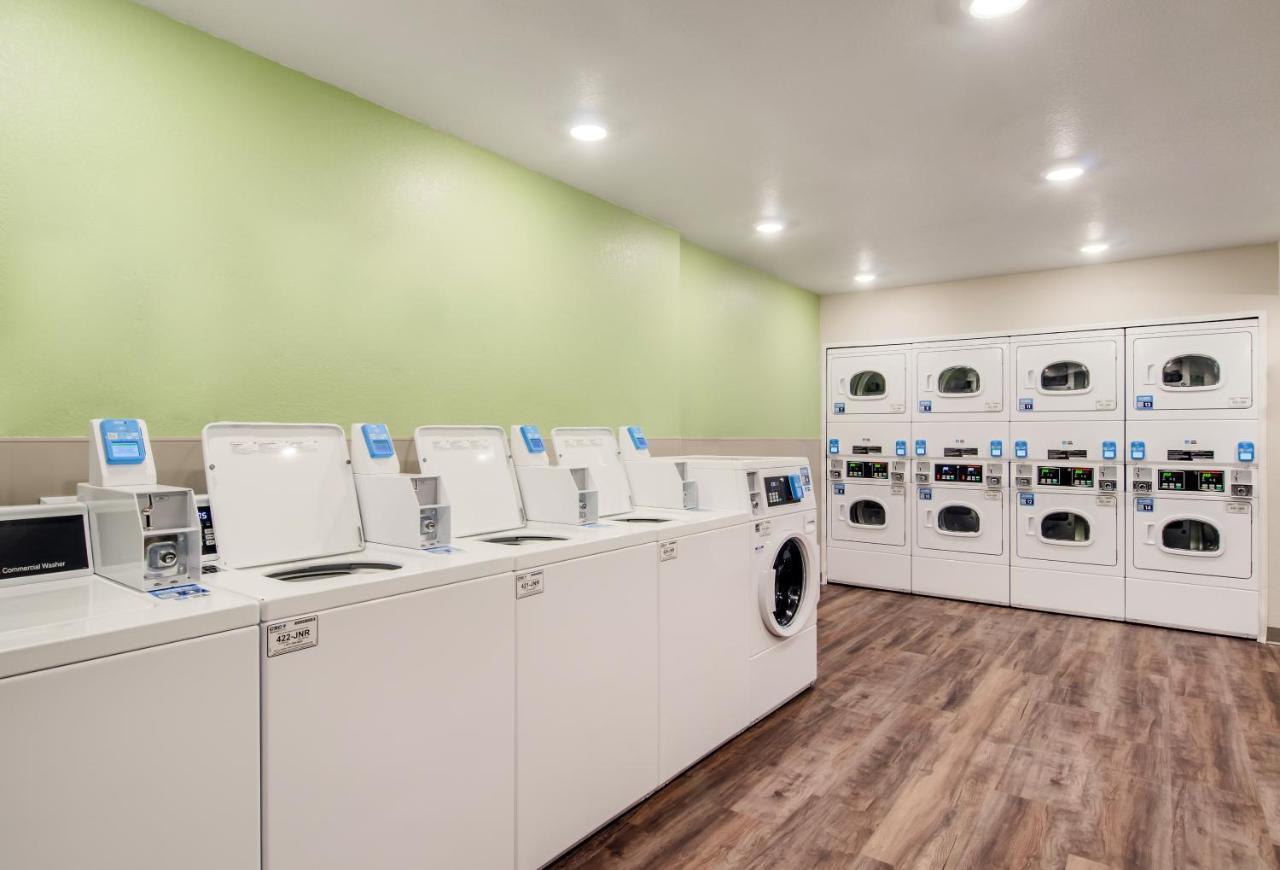 Woodspring Suites Thornton-North Denver Kültér fotó